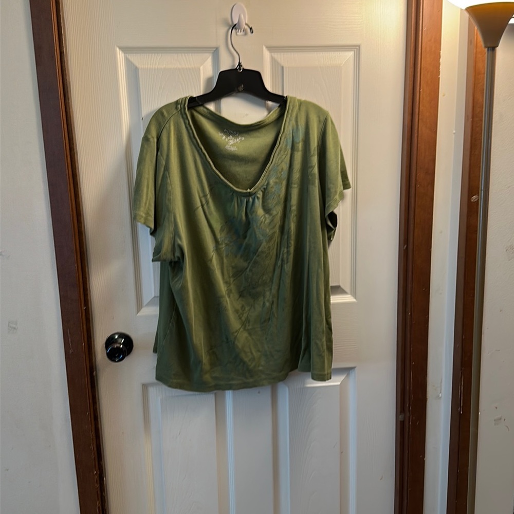 Printed tee